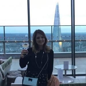 Meet your Posher, Brooke